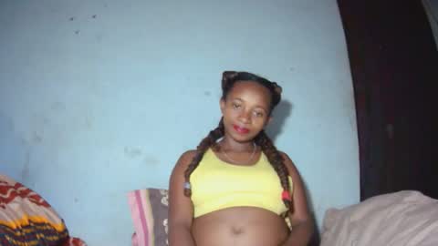 malinah01 online show from 09-18-25, 06:43