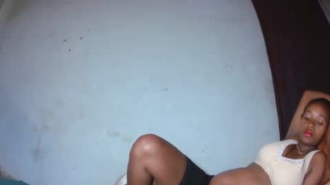 malinah01 online show from 09-20-25, 09:54