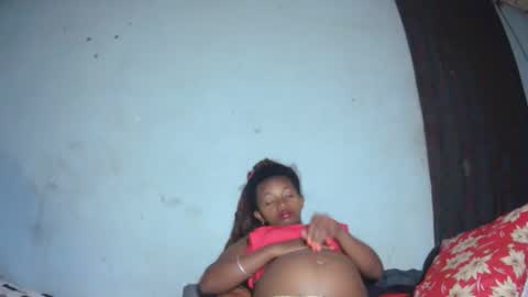 malinah01 online show from 09-21-25, 05:03