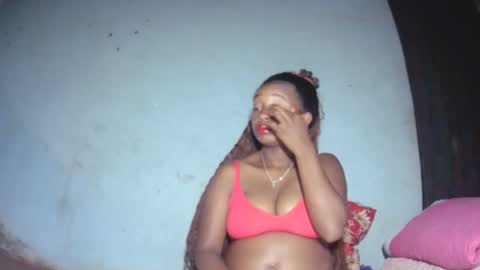malinah01 online show from 09-23-25, 05:21