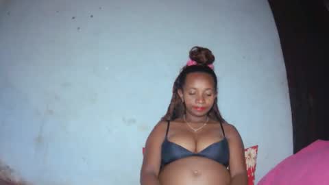 malinah01 online show from 09-25-25, 08:18