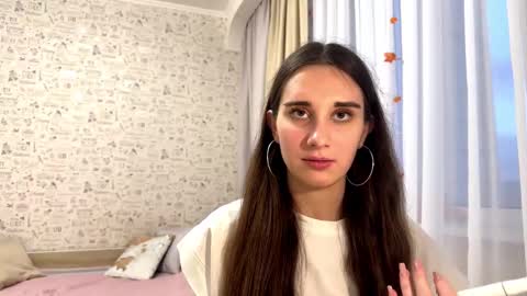 Lory online show from 11-20-25, 01:33