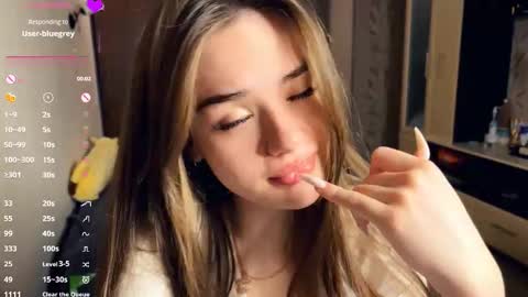 Snapshot of mallybooo chatting on 03-08-26, 03:16 Jinny online show from 03-08-26, 03:16