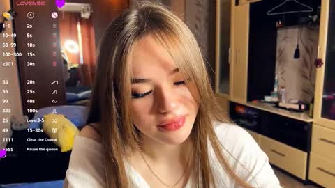 Snapshot of mallybooo chatting on 03-23-26, 03:16 Jinny online show from 03-23-26, 03:16