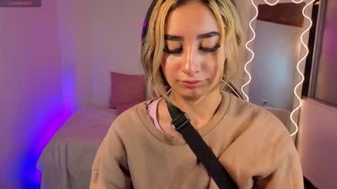 Malory  online show from 10-09-25, 11:52