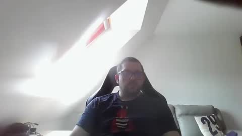 breton online show from 03-23-26, 01:04