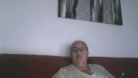 Snapshot of mambow99 chatting on 11-22-25, 09:47 OLDMANFREE online show from 11-22-25, 09:47