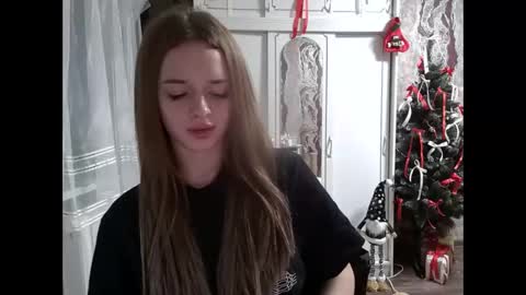 Mamie Trish online show from 12-11-24, 07:36