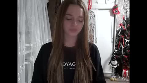 Mamie Trish online show from 12-18-24, 07:41