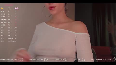 Snapshot of mamiemeow chatting on 09-23-25, 02:09 Your Miss Alice online show from 09-23-25, 02:09