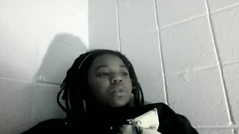 Snapshot of mamijay03 chatting on 12-18-25, 02:50 Mami Jay online show from 12-18-25, 02:50