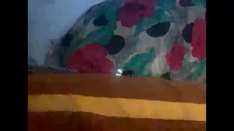 Snapshot of mamoubz chatting on 10-12-25, 03:27 Clone online show from 10-12-25, 03:27