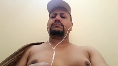 Snapshot of man_new chatting on 12-17-24, 08:56 Man new online show from 12-17-24, 08:56