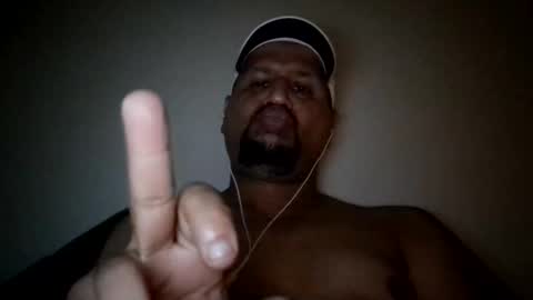 Snapshot of man_new chatting on 01-19-25, 05:07 Man new online show from 01-19-25, 05:07