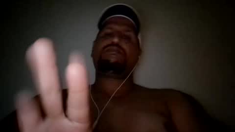 Snapshot of man_new chatting on 02-07-25, 03:01 Man new online show from 02-07-25, 03:01