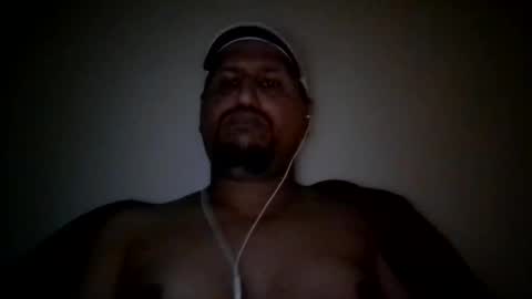 Snapshot of man_new chatting on 02-19-25, 06:43 Man new online show from 02-19-25, 06:43