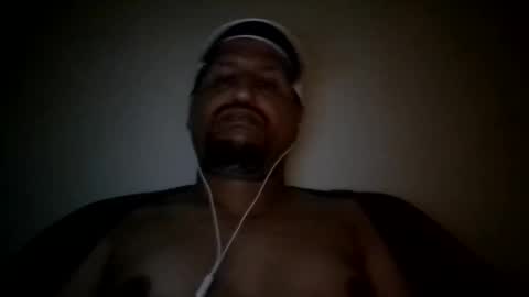 Snapshot of man_new chatting on 03-02-25, 10:38 Man new online show from 03-02-25, 10:38