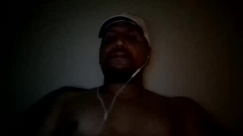 Snapshot of man_new chatting on 09-19-25, 02:46 Man new online show from 09-19-25, 02:46