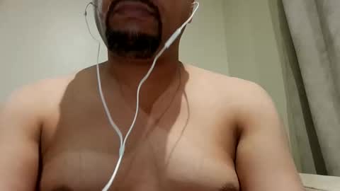 Snapshot of man_new chatting on 10-18-25, 07:20 Man new online show from 10-18-25, 07:20