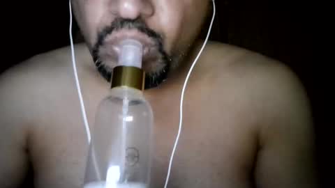 Snapshot of man_new chatting on 10-23-25, 12:10 Man new online show from 10-23-25, 12:10