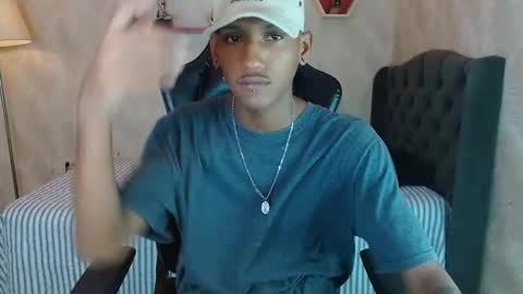 man_san11 online show from 10-19-25, 03:12