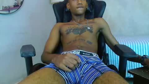 man_san11 online show from 10-24-25, 04:47