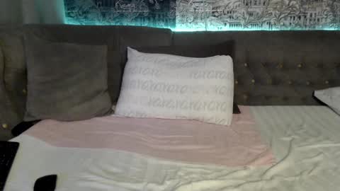 Mandy  online show from 12-25-24, 02:13