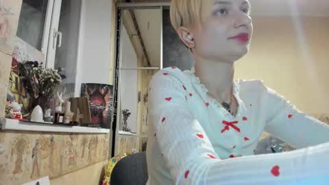 Mandy online show from 09-19-25, 04:51