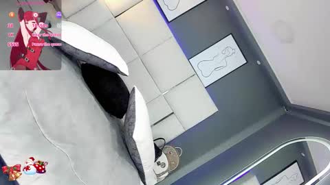 manellyksparklee online show from 12-18-25, 01:06