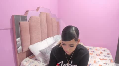 M A N E L I K  online show from 09-17-25, 07:59