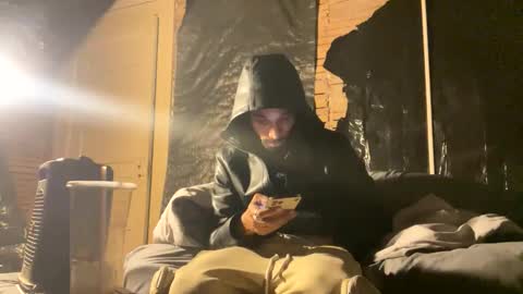 Snapshot of mani4sexy chatting on 10-28-25, 02:59 Mani4sexy online show from 10-28-25, 02:59