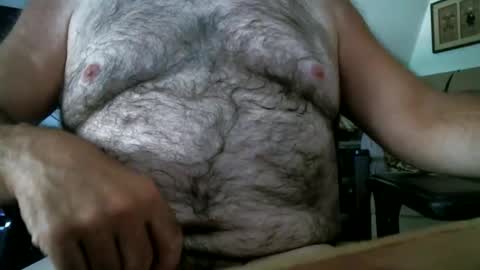 Snapshot of manleg439 chatting on 10-17-25, 08:55 manleg439 online show from 10-17-25, 08:55