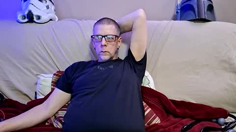 Snapshot of manlymanson chatting on 11-22-25, 05:28 Dickinabox online show from 11-22-25, 05:28