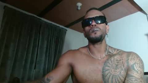 Manolo online show from 11-29-25, 02:14