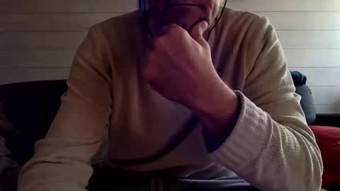 Snapshot of manpower2012 chatting on 10-18-25, 08:26 Manpo online show from 10-18-25, 08:26