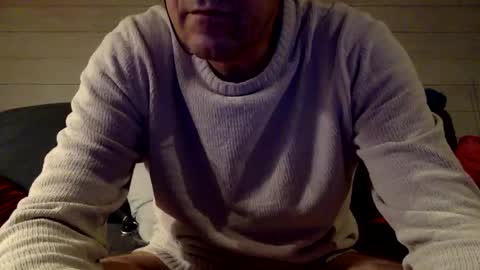 Snapshot of manpower2012 chatting on 10-22-25, 06:24 Manpo online show from 10-22-25, 06:24