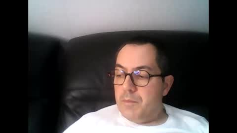 manu5933 online show from 11-26-25, 02:18