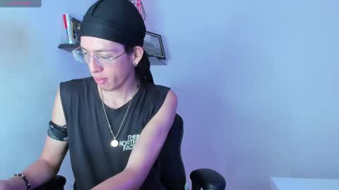 Manuel online show from 10-13-25, 04:07