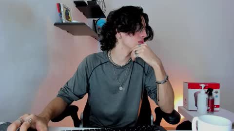 Manuel online show from 11-26-25, 06:53