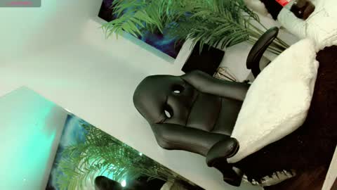 Manuela Kingsley online show from 03-09-25, 11:36