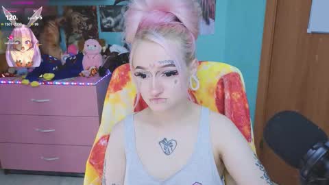 Manuela online show from 10-11-25, 08:07