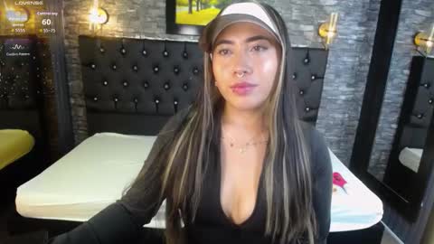 Manuela  online show from 01-15-26, 04:17