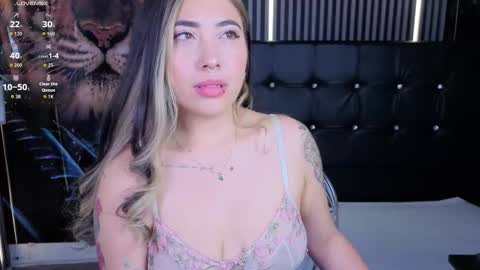 Manuela  online show from 01-18-26, 05:33