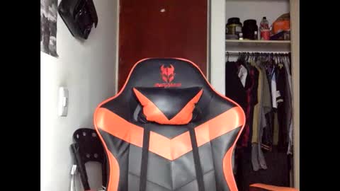 Manu online show from 10-09-25, 05:05