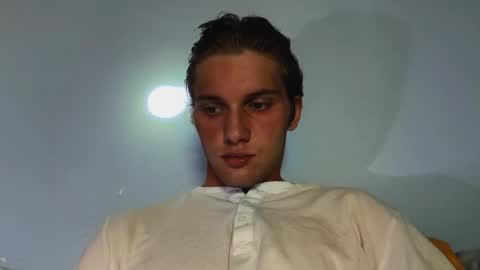 Snapshot of manxoliday chatting on 11-18-25, 07:18 manxoliday online show from 11-18-25, 07:18