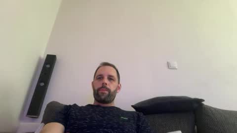 manynaaamess online show from 10-14-25, 10:27