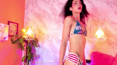 Snapshot of mara_friendboy chatting on 10-31-25, 12:00 Mara online show from 10-31-25, 12:00