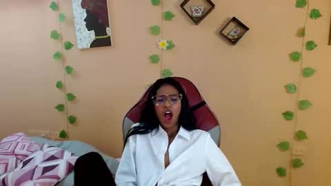 Snapshot of mara_summer chatting on 03-05-26, 01:29 Mara 3 online show from 03-05-26, 01:29