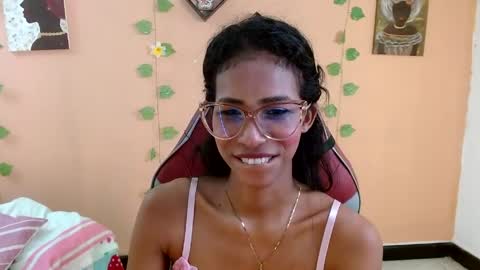 Snapshot of mara_summer chatting on 04-05-26, 01:52 Mara 3 online show from 04-05-26, 01:52