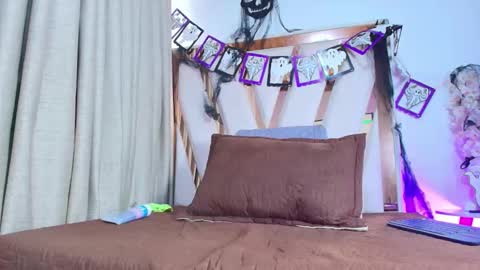 Snapshot of maraa_x chatting on 10-14-25, 08:20 maraa_x online show from 10-14-25, 08:20